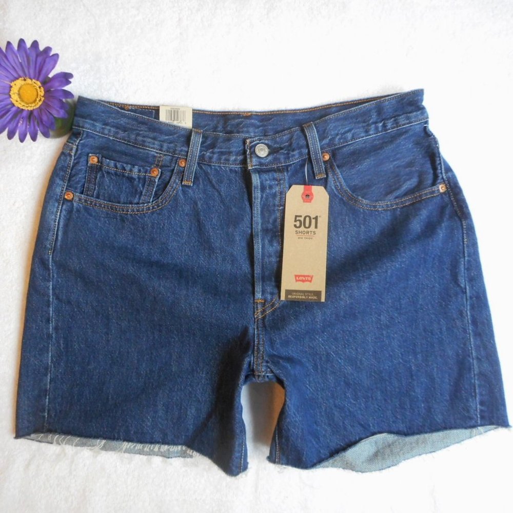 New LEVI'S Shorts 501 Button Fly Size 32